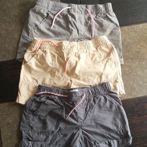 3 pair of girls Old Navy twill shorts